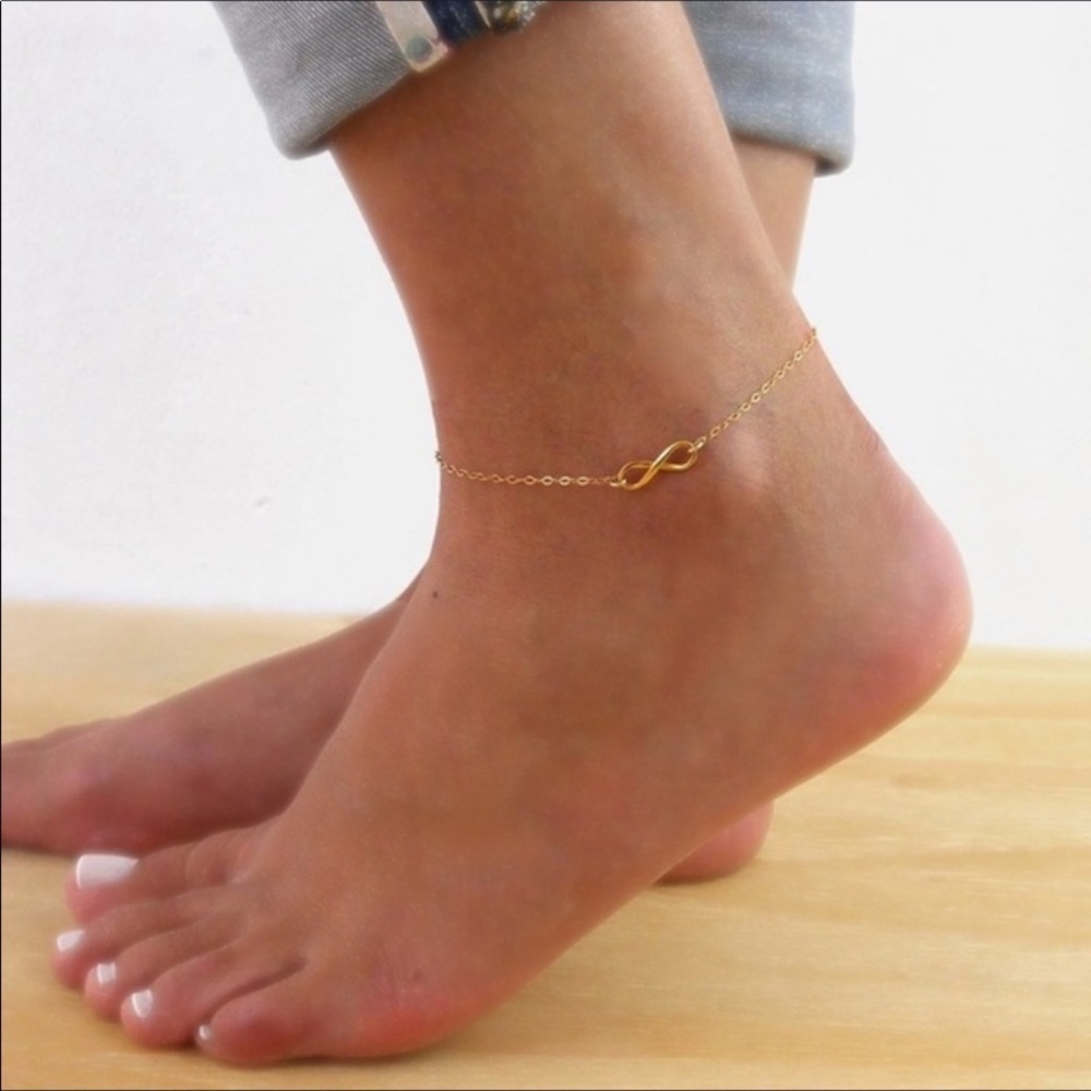 Simple infinity anklet